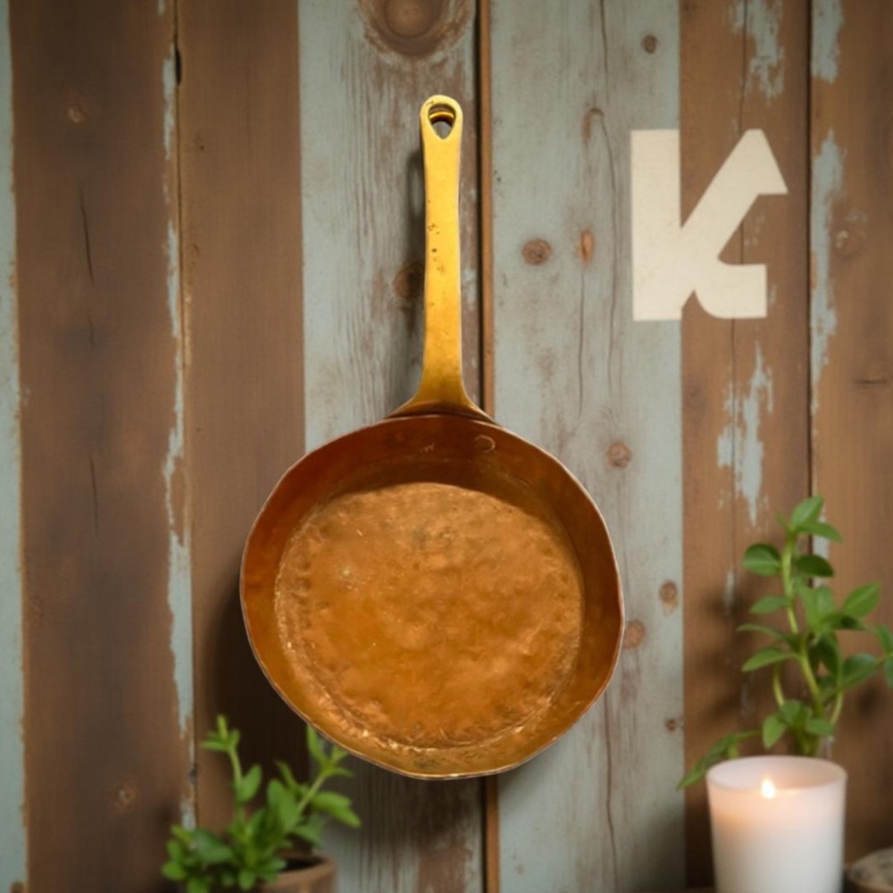Vintage Copper and brass skillet  / Beautiful vintage copper and Brass pan
